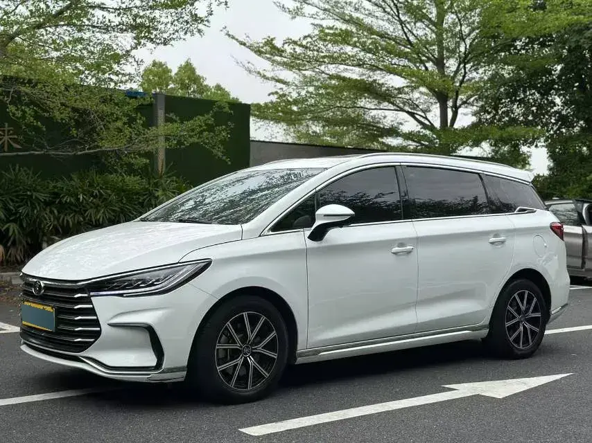 2022 BYD Song MAX 1.5L 110HP L4 E-CVT PHEV 18.3KWH