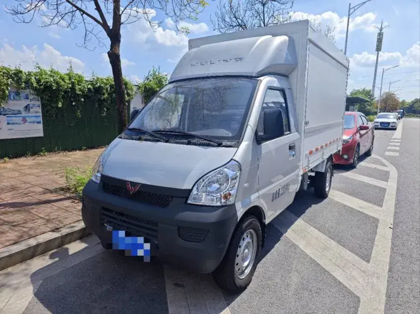 2022 WuLing RongGuang Mini Truck 1.5L 99HP L4 5MT