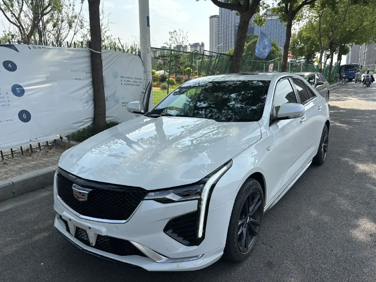 2023 Cadillac CT4 1.5T 211HP L4 8AT