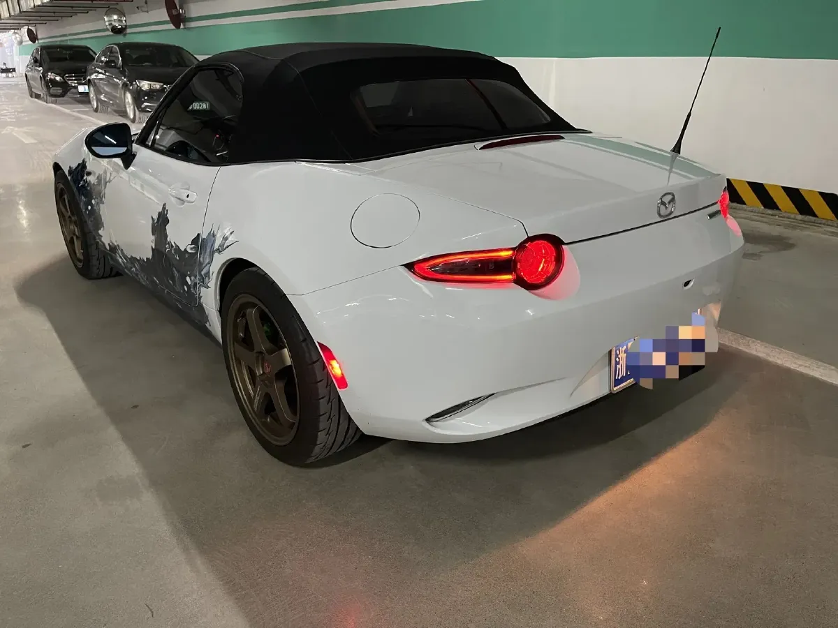 2023 BMW 3.0T 333HP L6 8AT,autocango,china used car exporter,china ev exporter,chinese used car exporter,chinese used ev exporter