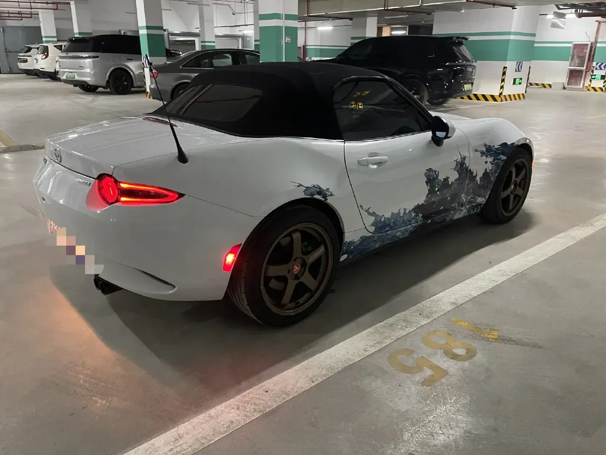 2023 BMW 3.0T 333HP L6 8AT,autocango,china used car exporter,china ev exporter,chinese used car exporter,chinese used ev exporter