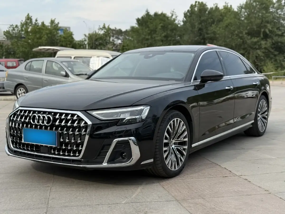 2023 Audi A8 2.0T 265HP L4 8AT