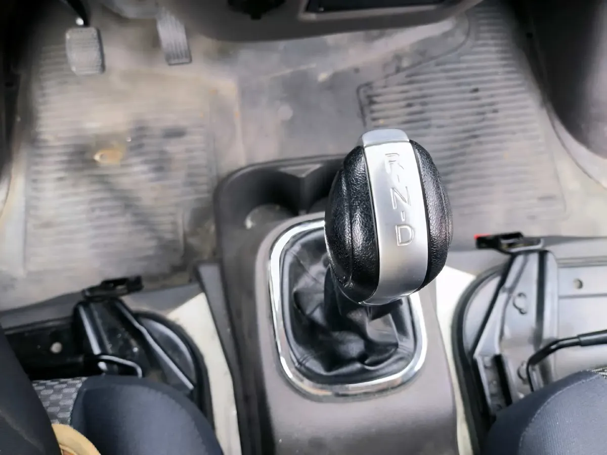 2023 DongFeng DFAC YuFeng EM26 BEV 41.47KWH,autocango,china used car exporter,china ev exporter,chinese used car exporter,chinese used ev exporter