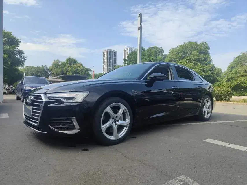 2022 Audi A6L 2.0T 224HP L4 7DCT