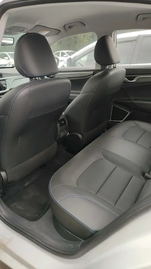 2022 Livan Maple 60s BEV 51.8KWH,autocango,china used car exporter,china ev exporter,chinese used car exporter,chinese used ev exporter