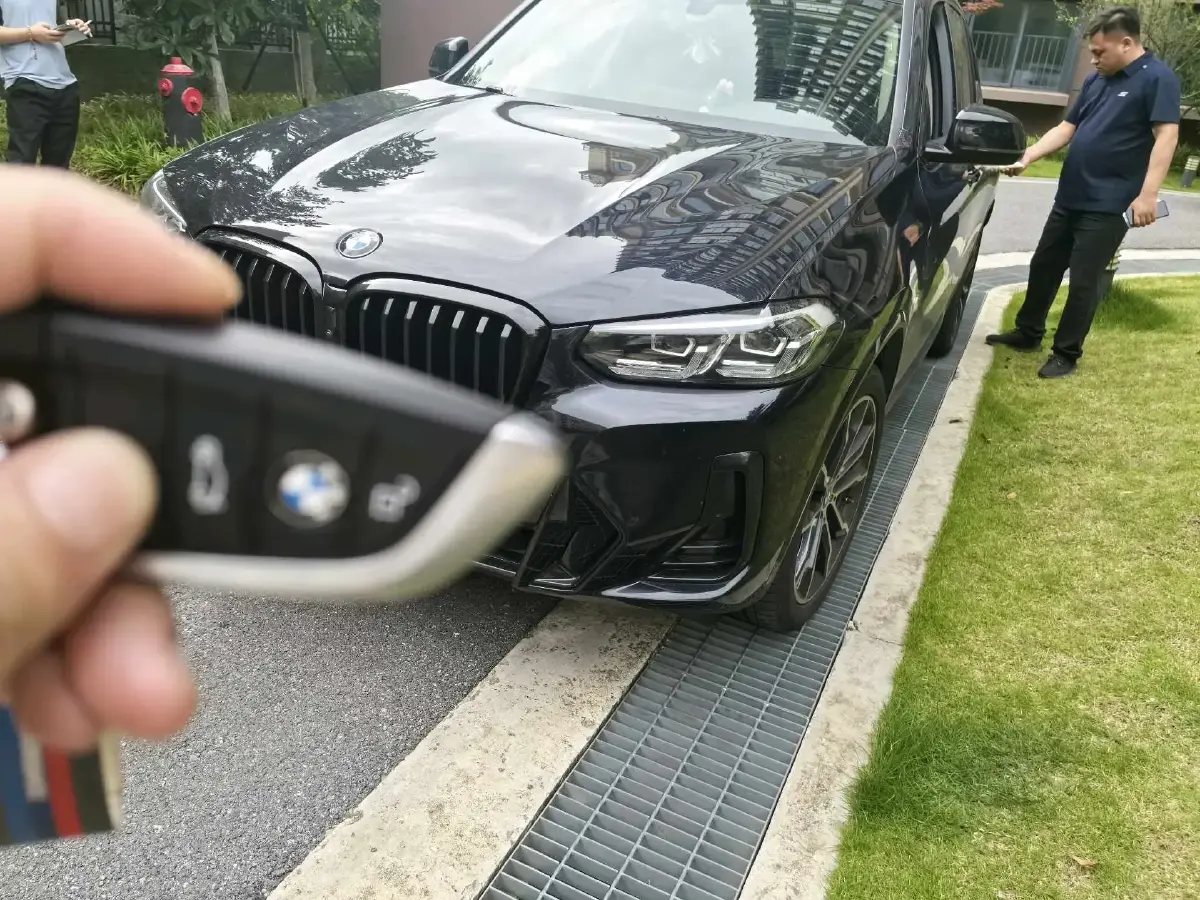 2022 BMW X3 2.0T 252HP L4 8AT