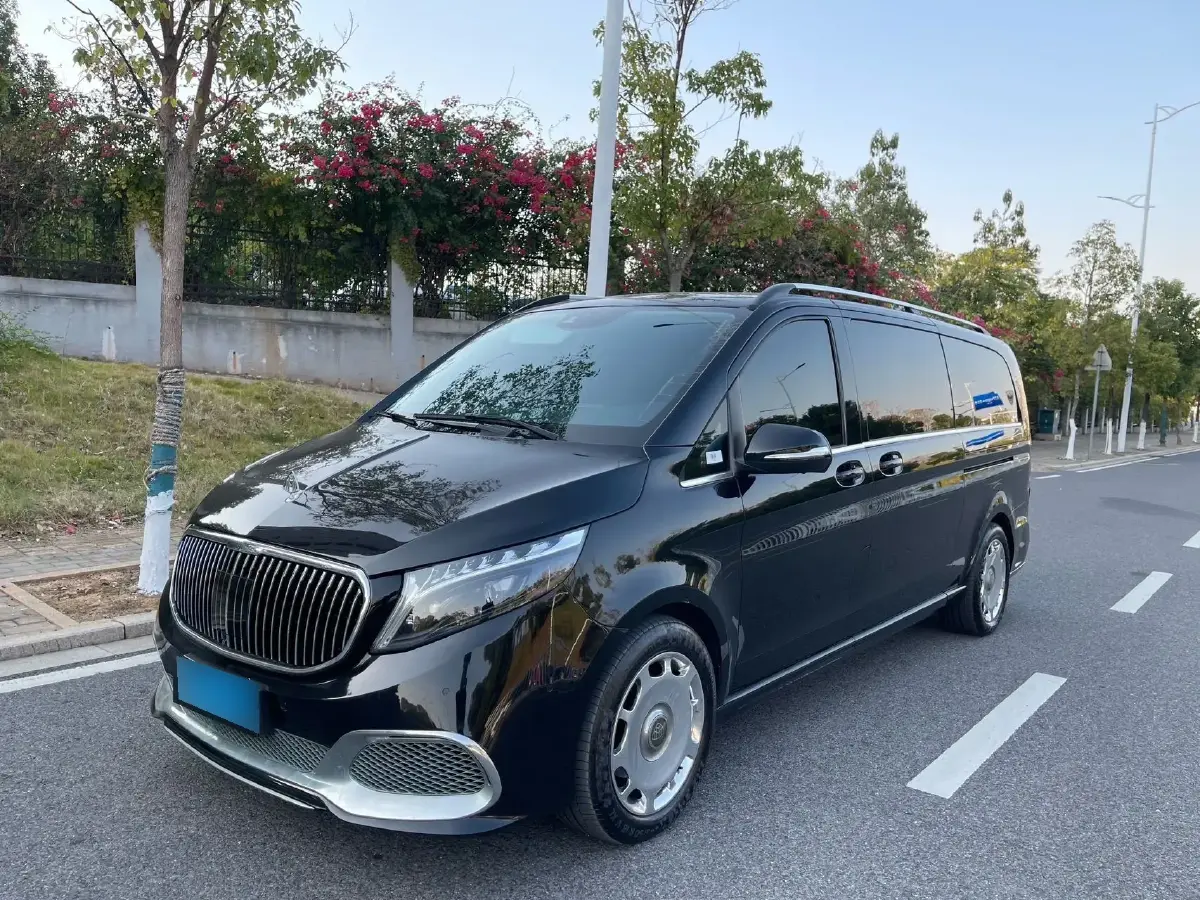 2021 Mercedes-Benz V Class 2.0T 211HP L4 9AT