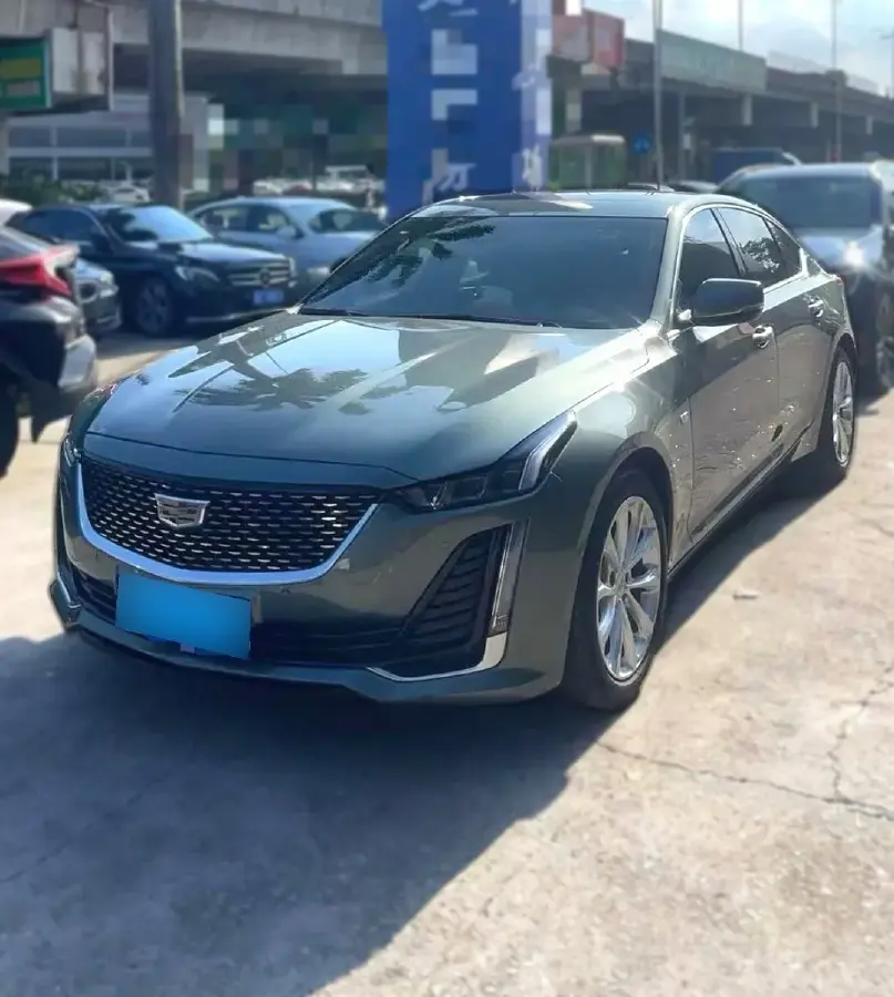 2022 Cadillac CT5 2.0T 237HP L4 10AT