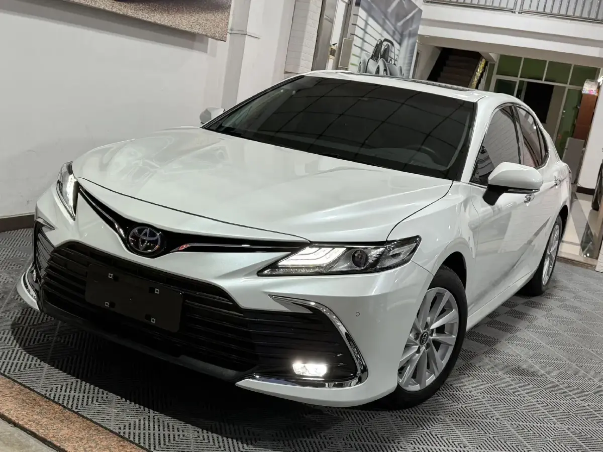 2021 Toyota Camry 2.0L 178HP L4 CVT