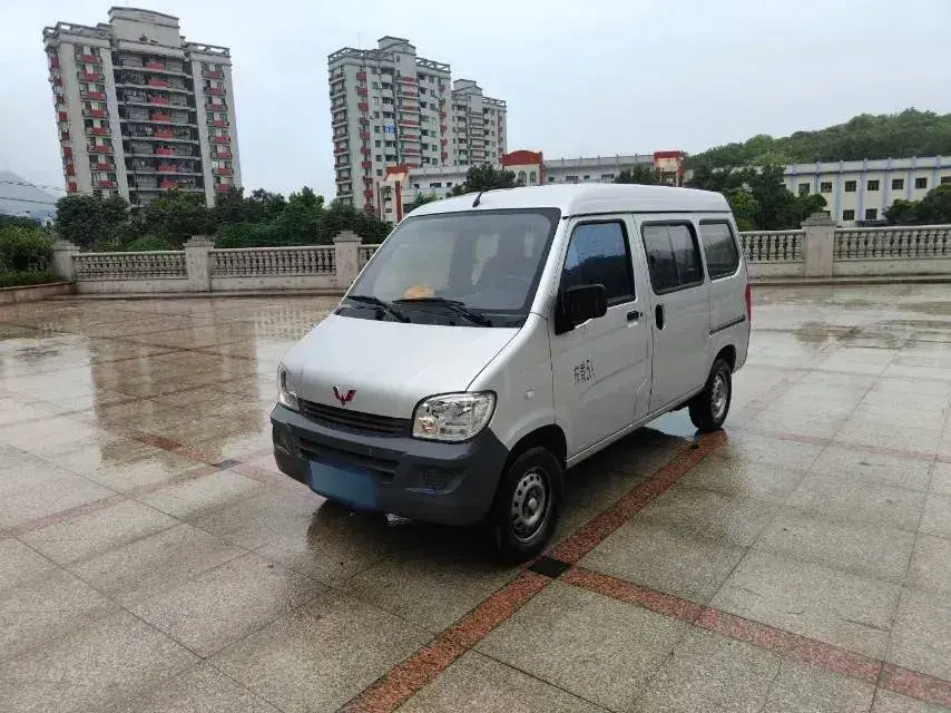 2023 WuLing ZhiGuang 1.5L 102HP L4 5MT