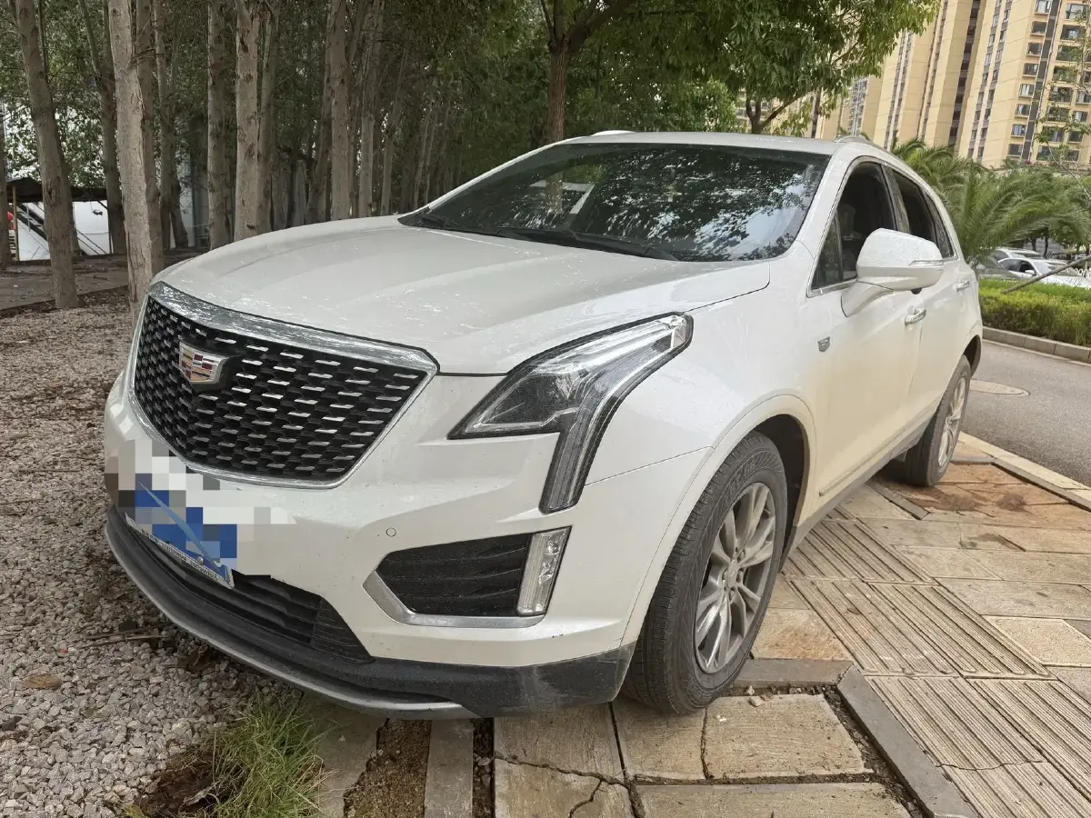 2022 Cadillac XT5 2.0T 237HP L4 9AT