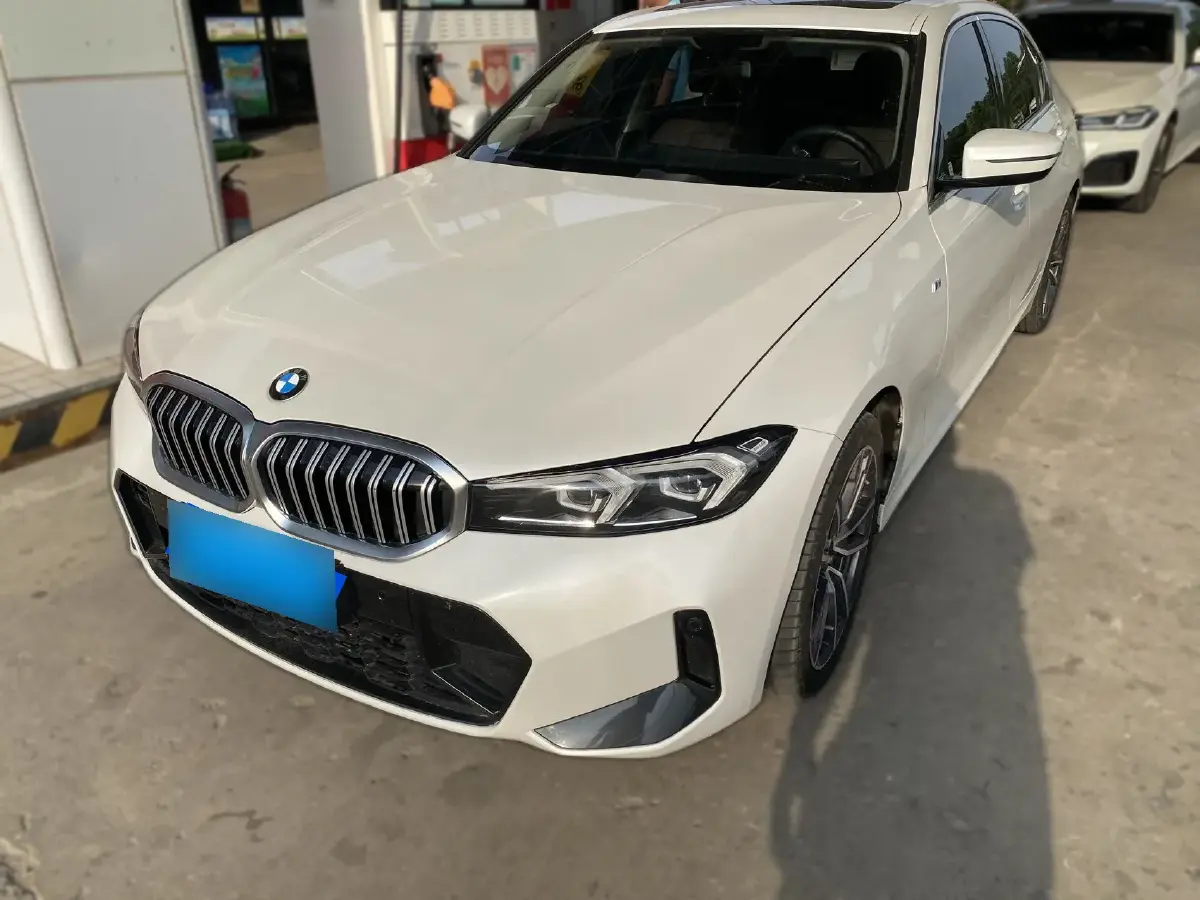 2024 BMW 3 Series 2.0T 156HP L4 8AT
