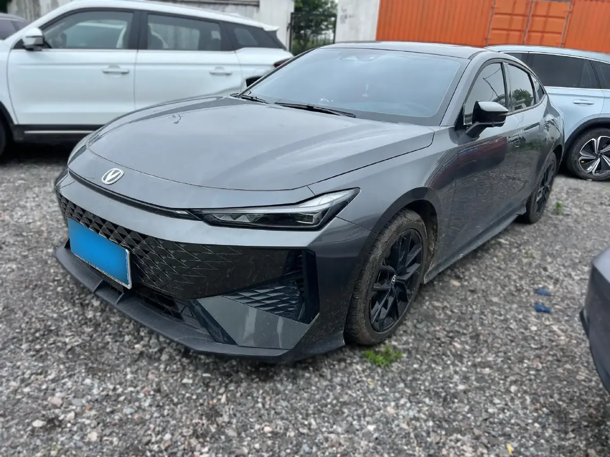 2024 ChangAn UNI-V 1.5T 188HP L4 7DCT