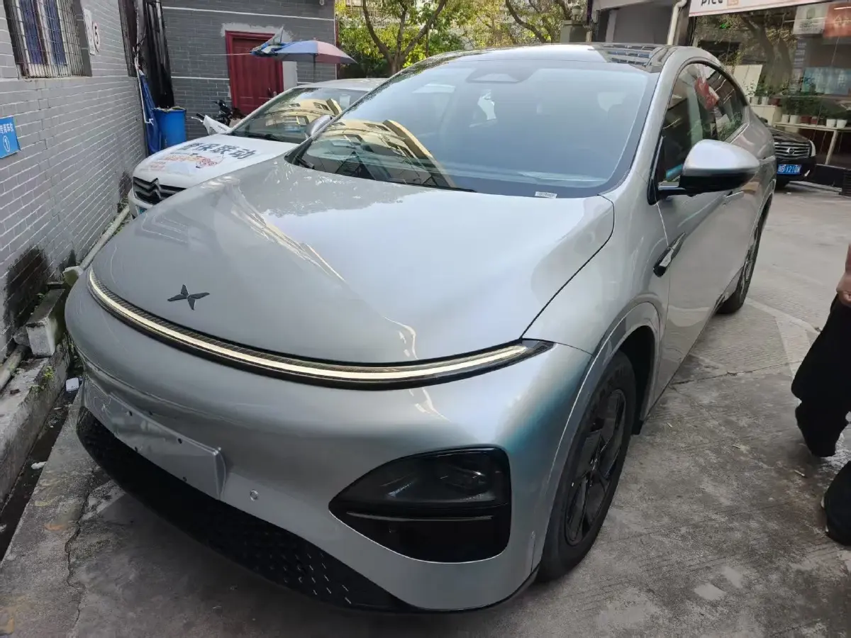 2025 Xpeng G6 BEV 68.5KWH