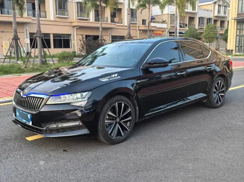 2023 Skoda Superb 1.4T 150HP L4 7DCT