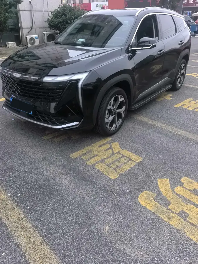 2024 Geely StarRay 1.5T 181HP L4 7DCT