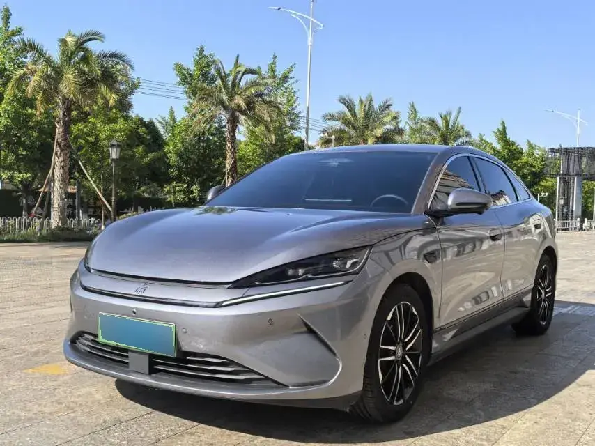 2025 BYD QinL BEV
