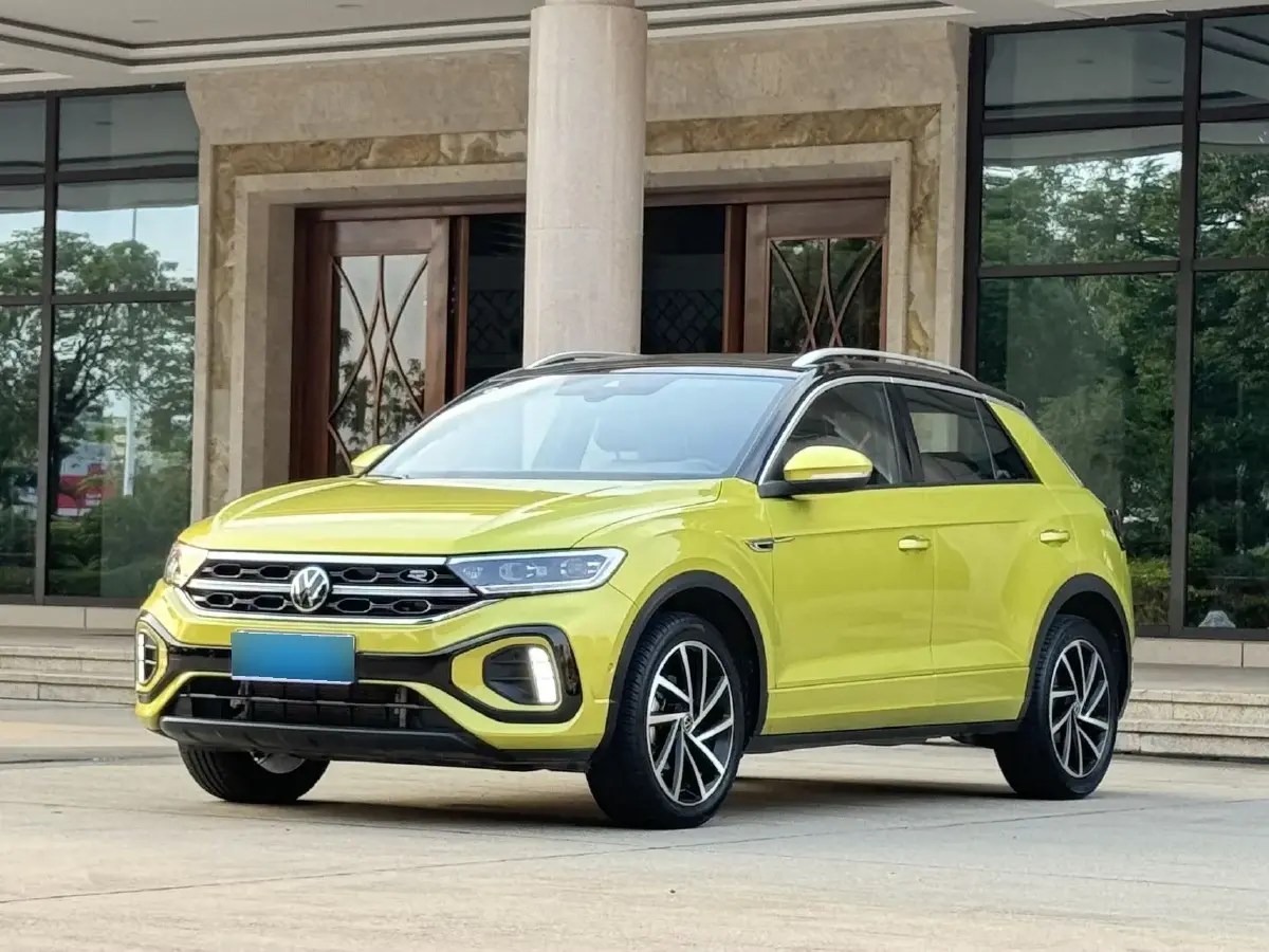 2023 Volkswagen T-Roc 1.5T 160HP L4 7DCT