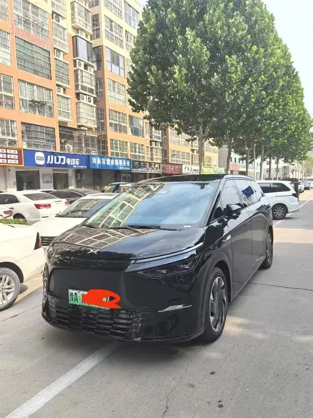 2024 Xpeng X9 BEV 101.5KWH