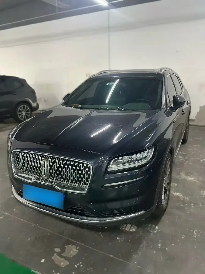 2021 Lincoln Nautilus 2.0T 245HP L4 8AT