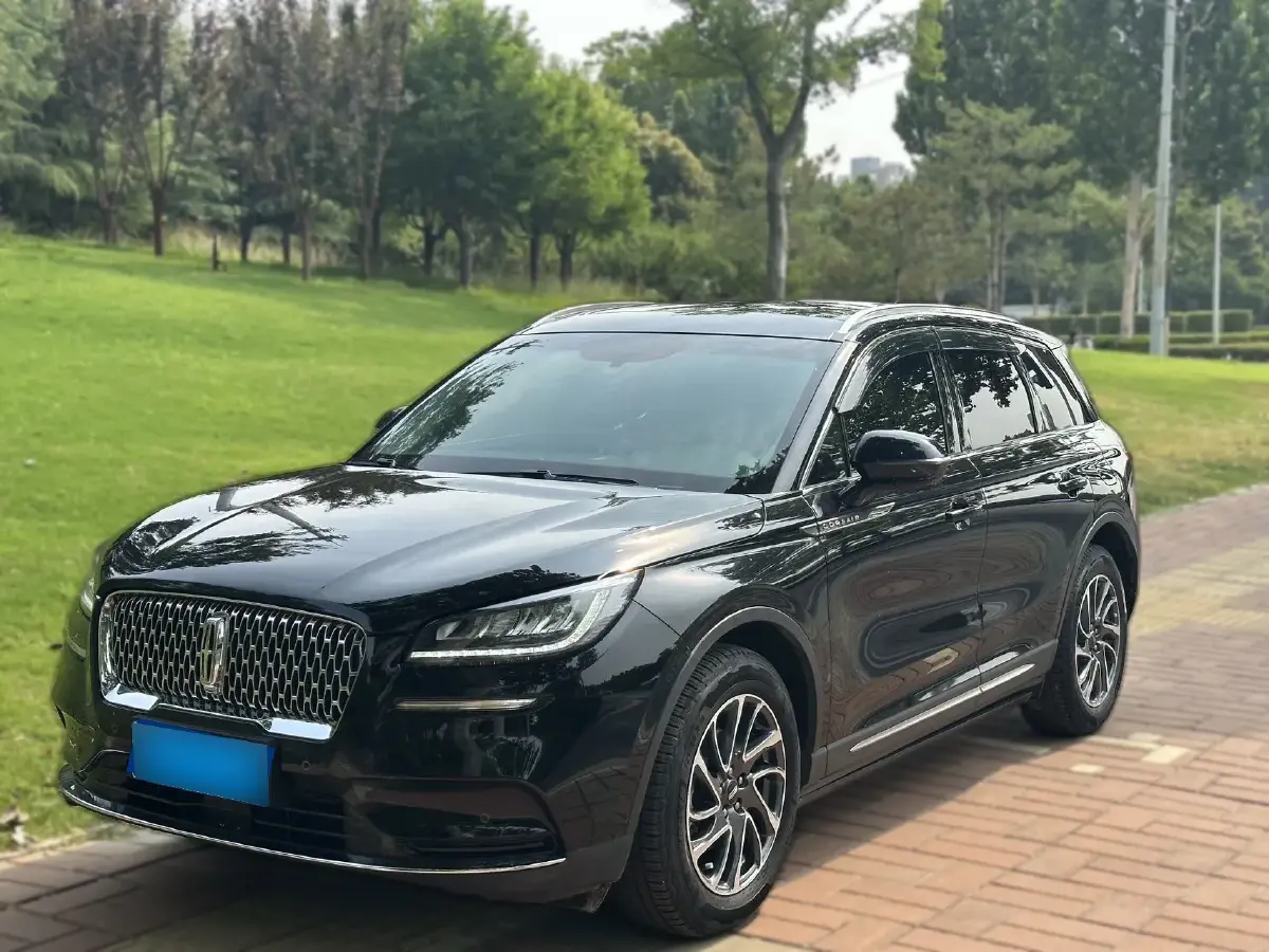 2022 Lincoln Corsair 2.0T 245HP L4 8AT