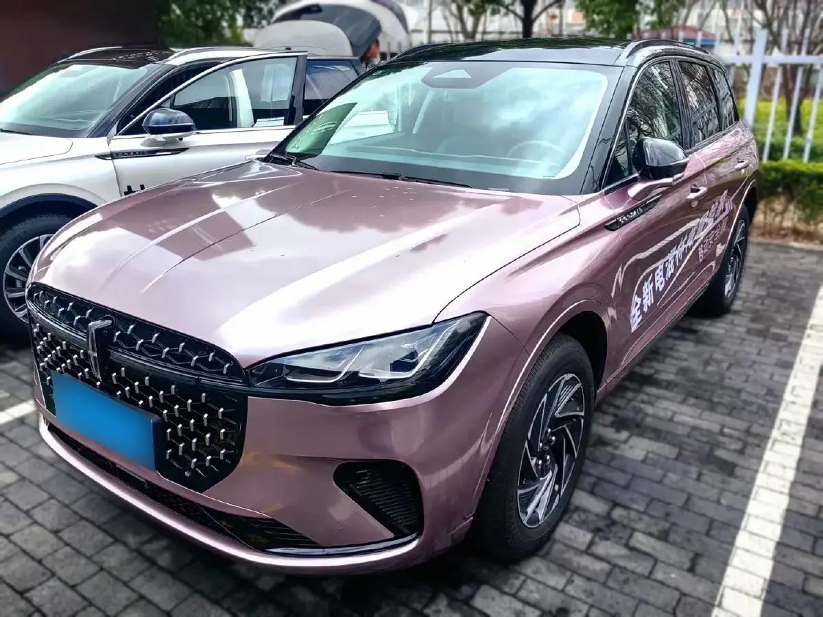 2024 Lincoln Corsair 2.0T 261HP L4 8AT