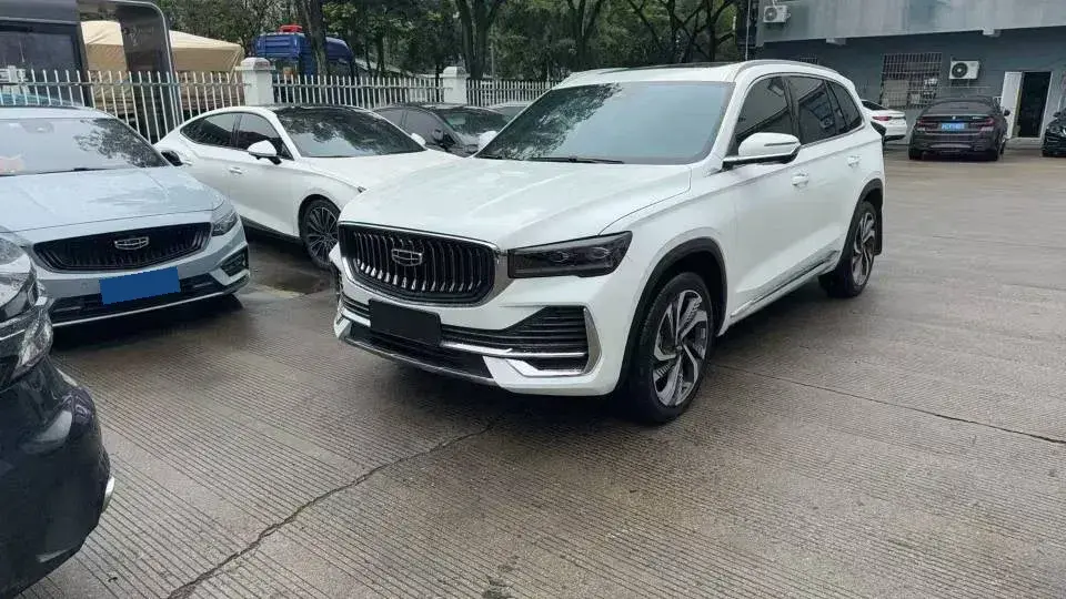 2024 Geely Monjaro 2.0T 238HP L4 8AT