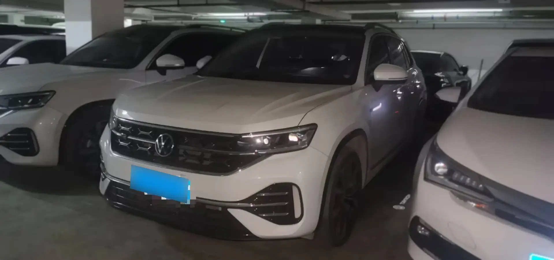 2023 Volkswagen Tayron 2.0T 220HP L4 7DCT