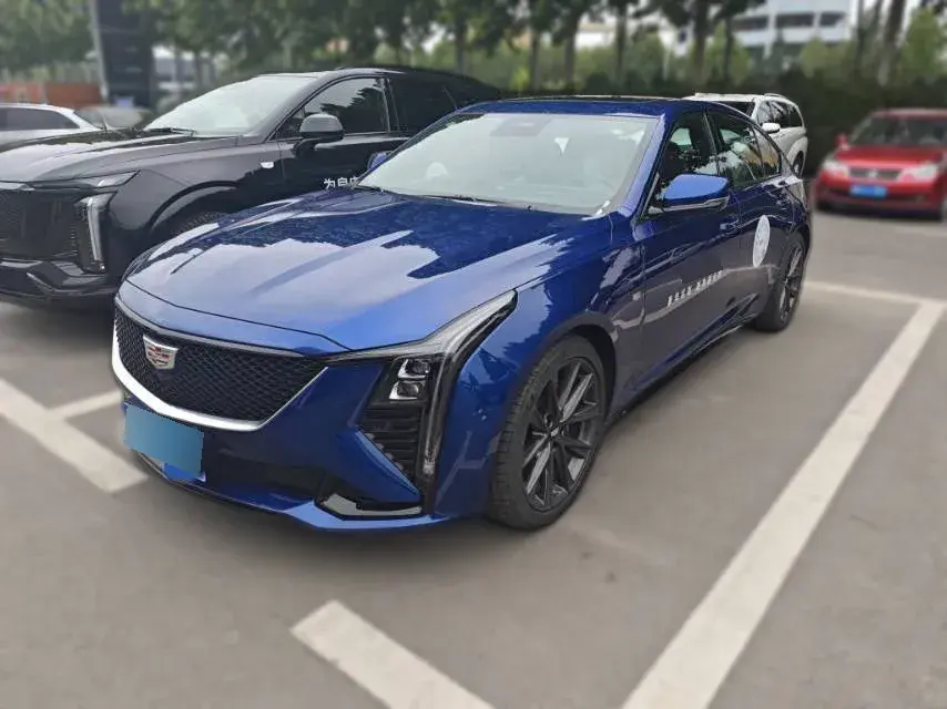 2024 Cadillac CT5 2.0T 237HP L4 10AT