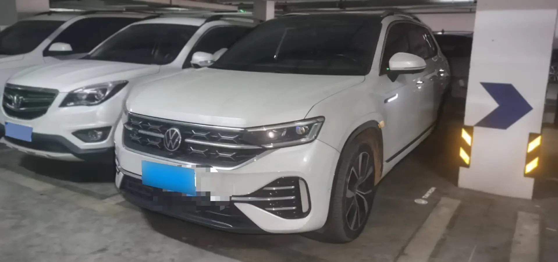 2023 Volkswagen Tayron 2.0T 220HP L4 7DCT