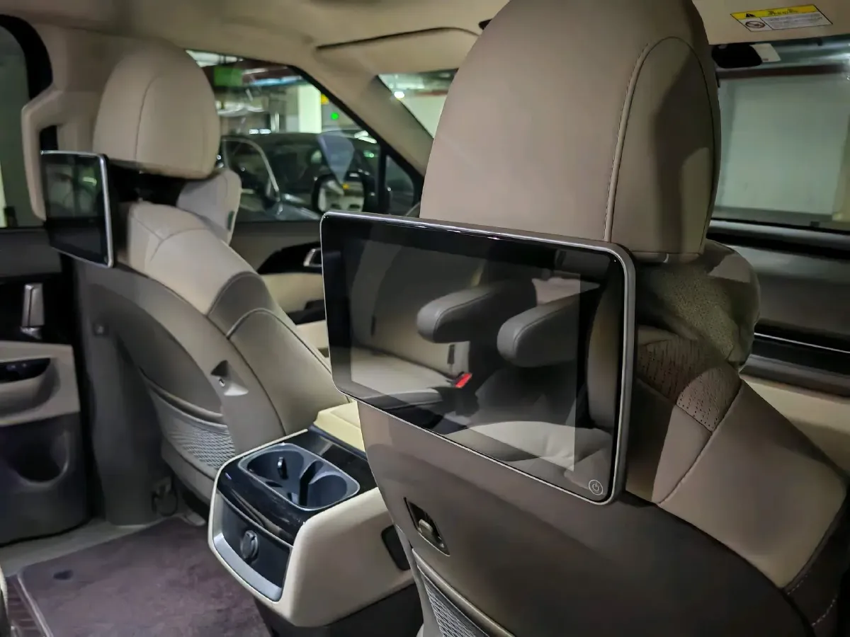 2021 Kia Carnival 2.0T 233HP L4 8AT,autocango,china used car exporter,china ev exporter,chinese used car exporter,chinese used ev exporter