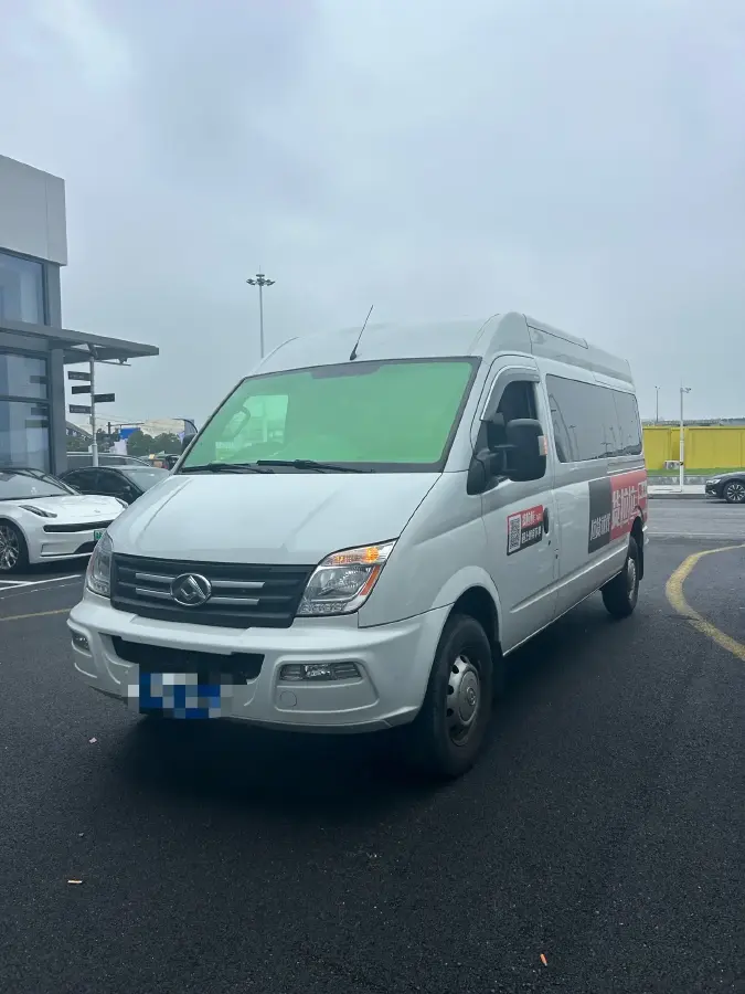 2021 MAXUS XinTu V80 2.0T 127HP L4 6AMT