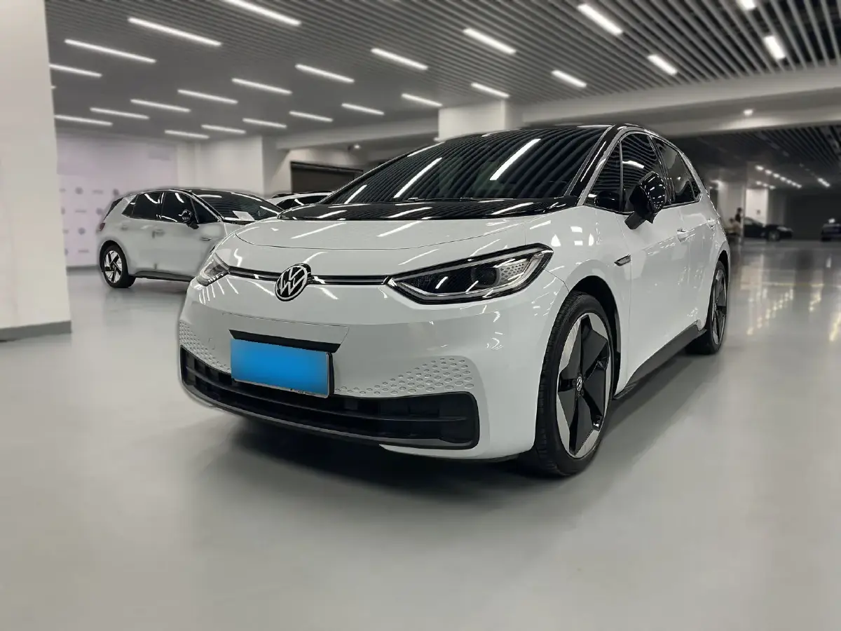 2023 Volkswagen ID.3 BEV 52.8KWH
