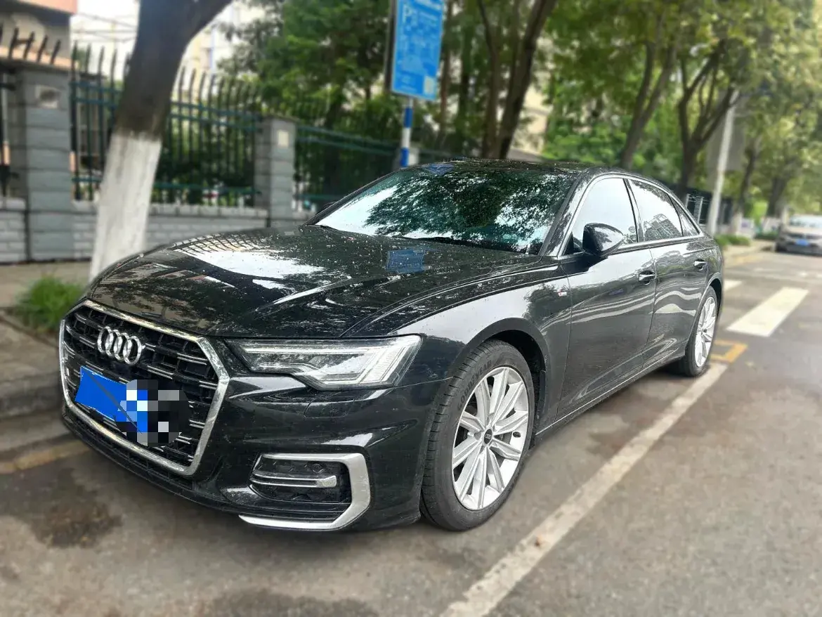 2022 Audi A6L 2.0T 224HP L4 7DCT