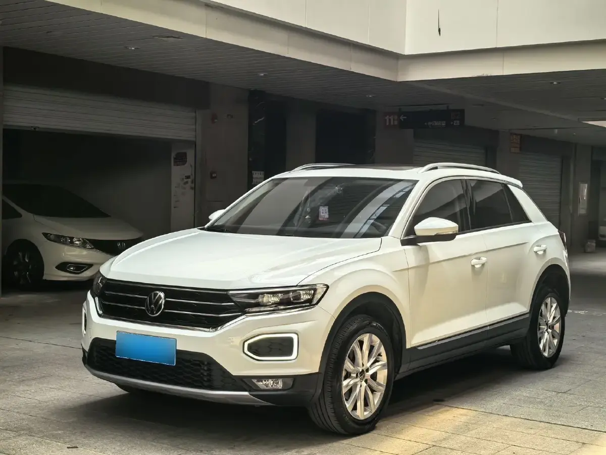 2022 Volkswagen T-Roc 1.4T 150HP L4 7DCT