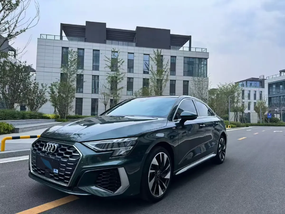 2022 Audi A3 1.4T 150HP L4 7DCT