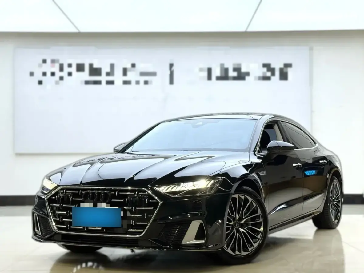 2022 Audi A7L 2.0T 245HP L4 7DCT