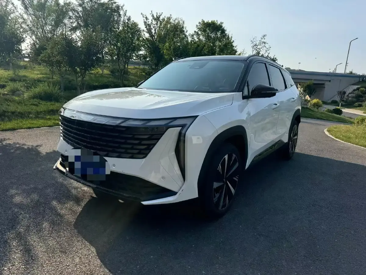 2023 Geely StarRay 1.5T 181HP L4 7DCT