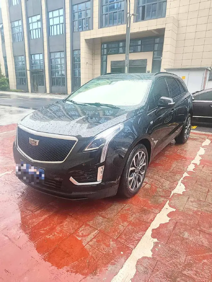2022 Cadillac XT5 2.0T 237HP L4 9AT