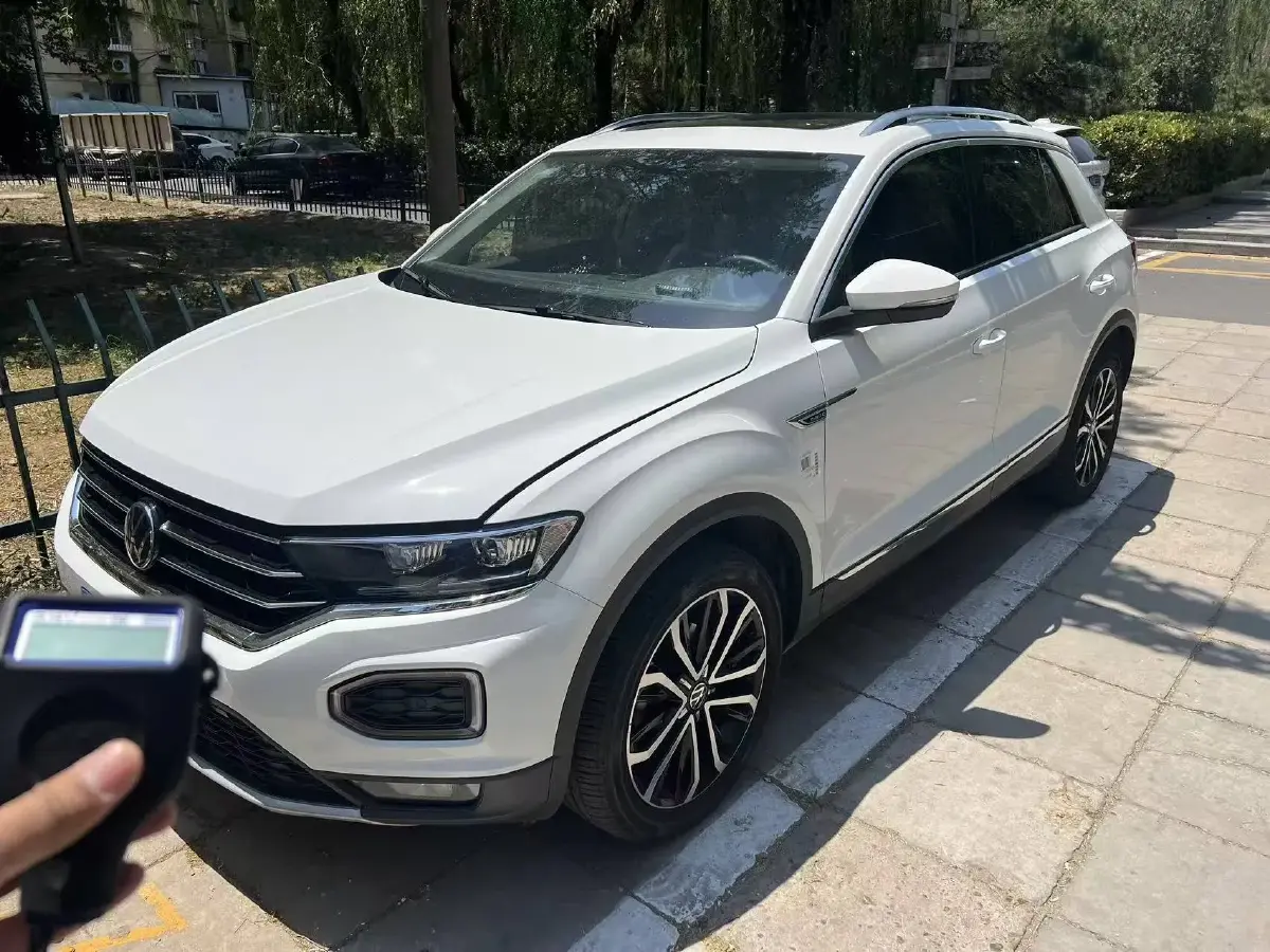 2022 Volkswagen T-Roc 1.4T 150HP L4 7DCT