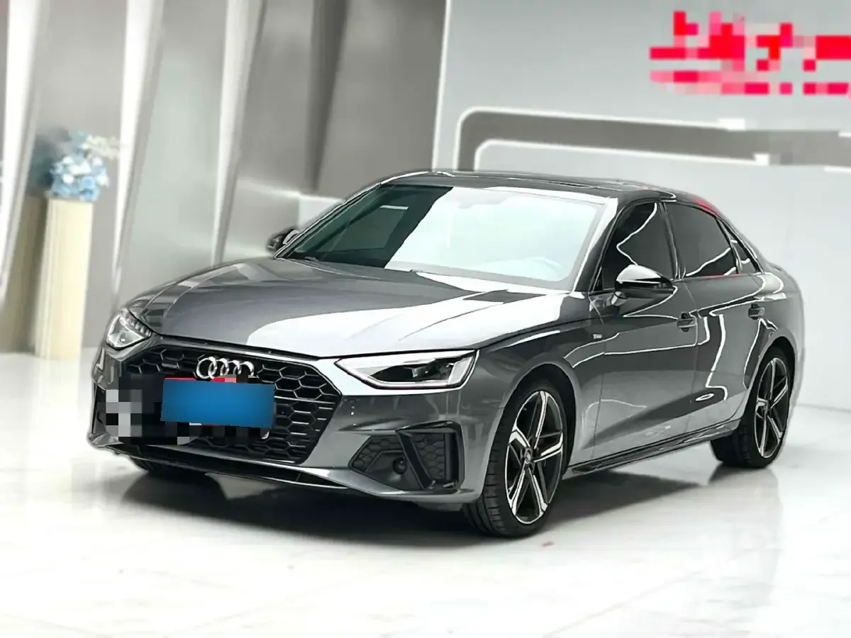 2023 Audi A4L 2.0T 245HP L4 7DCT