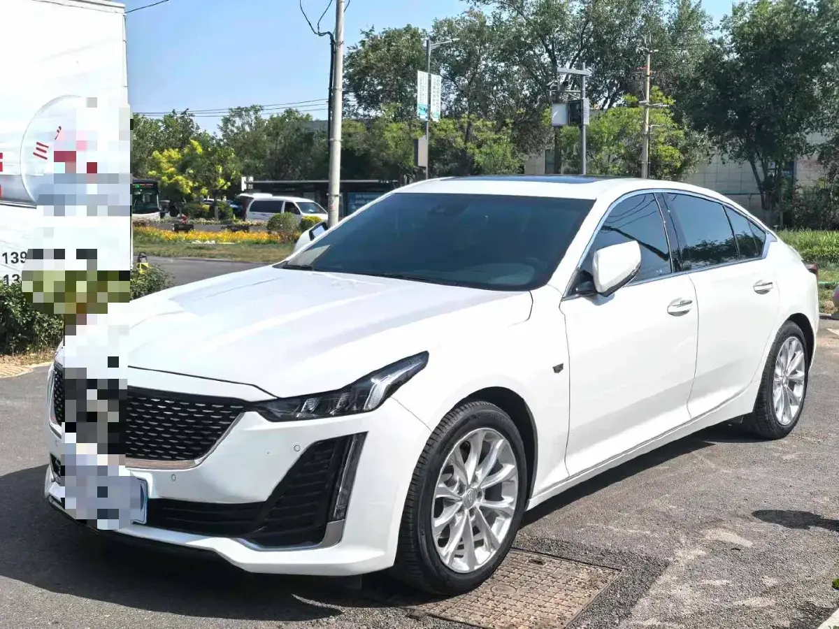 2022 Cadillac CT5 2.0T 237HP L4 10AT