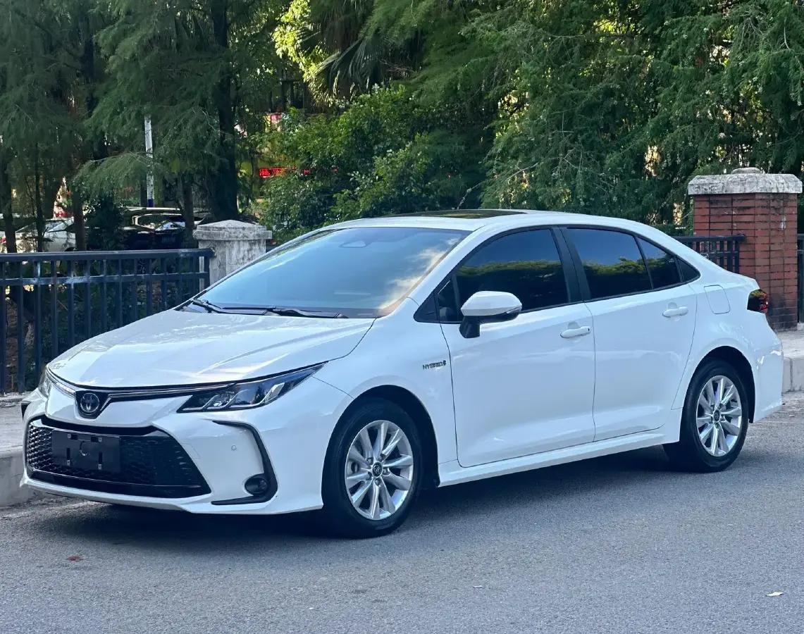 2023 Toyota Corolla 1.8L 98HP L4 E-CVT Hybrid