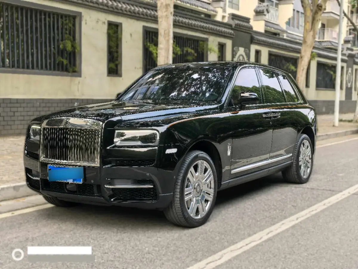 2024 Rolls-Royce Cullinan 6.7T 571HP V12 8AT