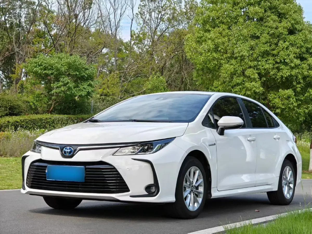 2021 Toyota Corolla 1.8L 98HP L4 E-CVT Hybrid