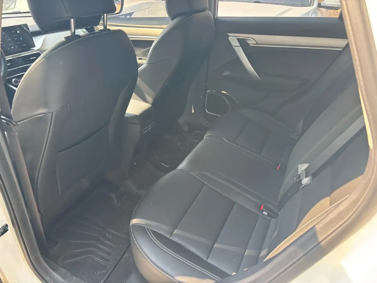 2025 Geely Coolray 1.5L 126HP L4 CVT,autocango,china used car exporter,china ev exporter,chinese used car exporter,chinese used ev exporter