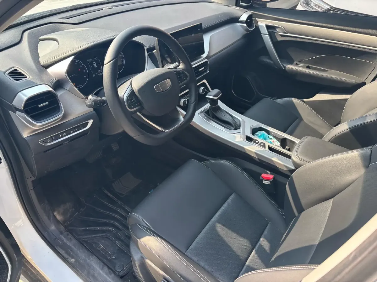 2025 Geely Coolray 1.5L 126HP L4 CVT,autocango,china used car exporter,china ev exporter,chinese used car exporter,chinese used ev exporter