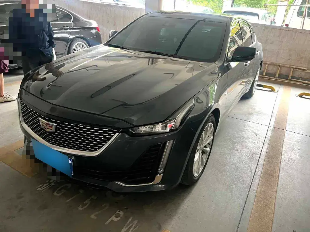 2022 Cadillac CT5 2.0T 237HP L4 10AT