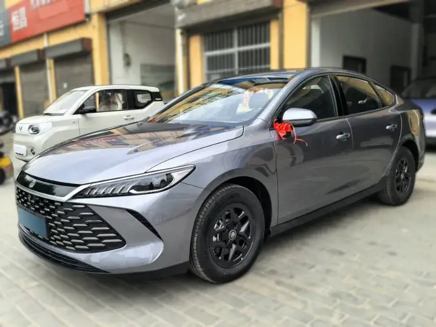 2025 BYD Qin Plus 1.5L 101HP L4 E-CVT PHEV 7.68KWH