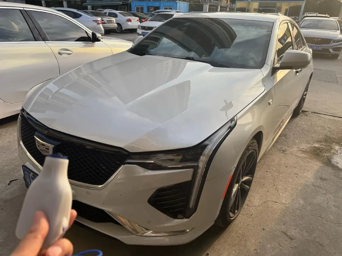 2023 Cadillac CT4 1.5T 211HP L4 8AT